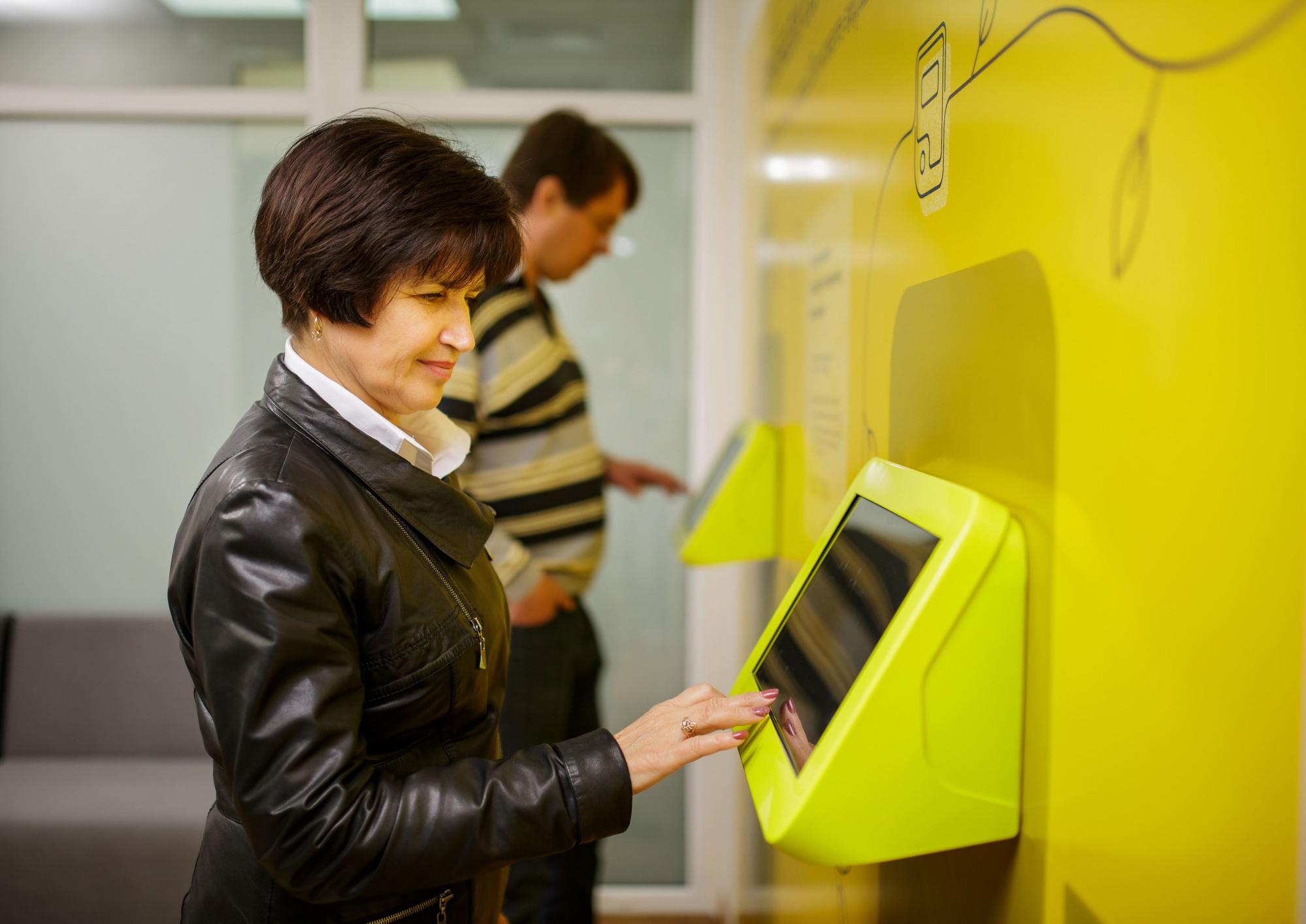 ДТЕК вивів на ринок роздрібний бренд YASNO